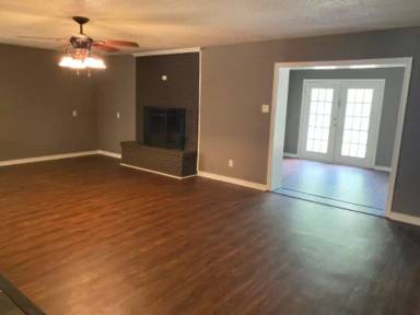 Main picture of 304 Furlong Dr