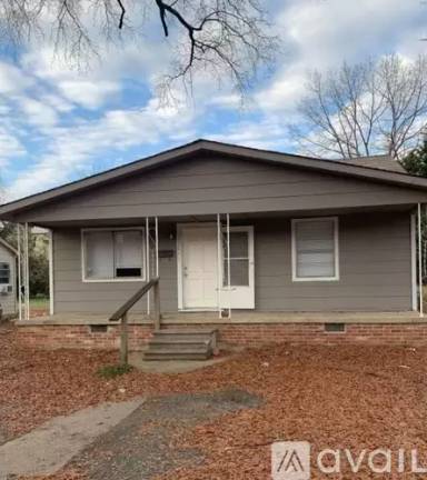 Main picture of 1501 W 37th St
