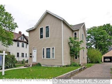 Main picture of 2435 Portland Ave