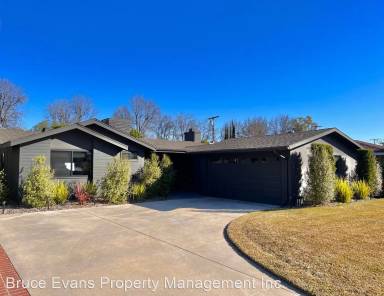 Main picture of 5254 Buffalo Ave