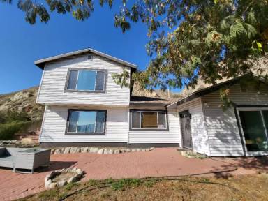 Main picture of 9707 Foothill Blvd