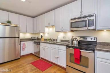 Main picture of 448 Palisade Ave