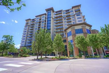 Main picture of Landmark Condominium Tower