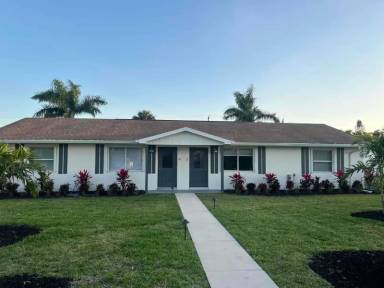 Main picture of 4365 Tarpon Ave