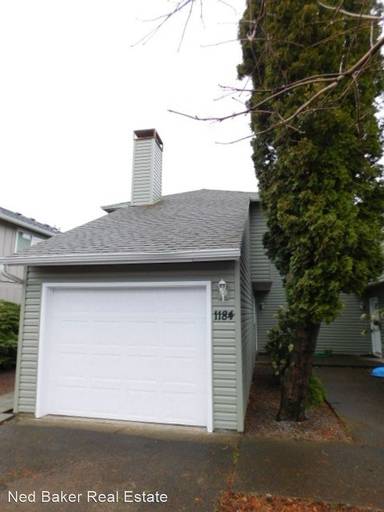 Main picture of 1126 46th Pl SE