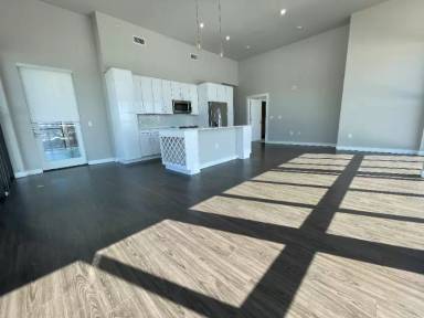Main picture of 3050 Brighton Blvd