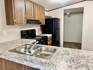 Main picture of 227 Laurel Ln