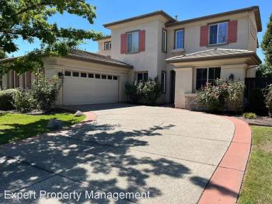 Main picture of 201 Orrington Cir