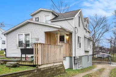 Main picture of 914 Sheridan Dr