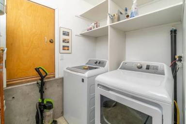 Main picture of 3106 NW Golf View Dr