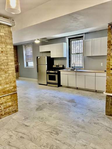 Main picture of 4153 S Berkeley Ave