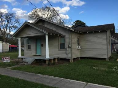 Main picture of 319 McKinley St