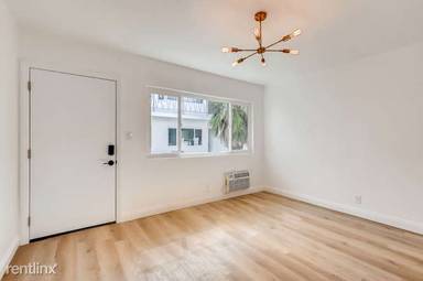 Main picture of 3820 Overland Ave