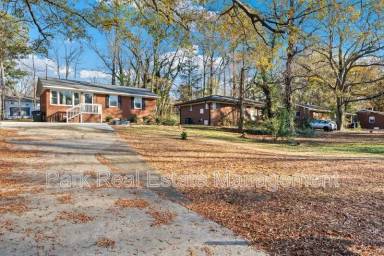 Main picture of 2907 Beechwood Dr