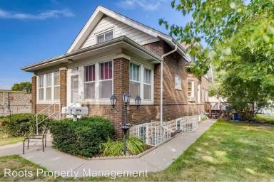 Main picture of 1478 Dale St N