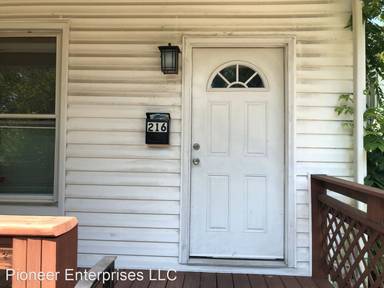 Main picture of 216 Clarendon Ave