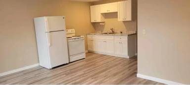 Main picture of 143 Main St