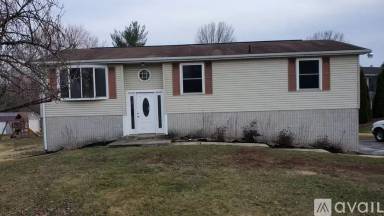 Main picture of 8564 Oxford Cir