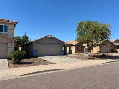 Main picture of 6027 W Encinas Ln