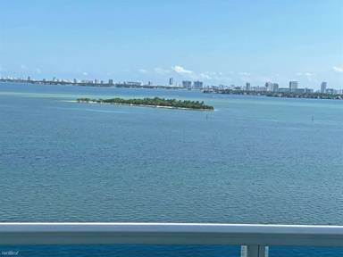 Main picture of New Wave Condo