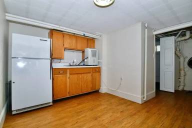 Main picture of 8 Hillside Rd