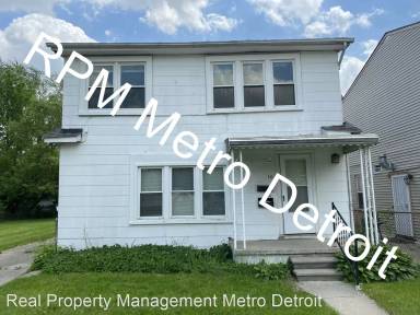 Main picture of 7528 Meadow Ave