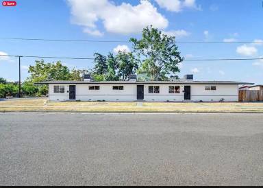 Main picture of 315 W E St