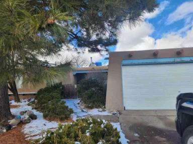 Main picture of 2318 Calle Pacifica