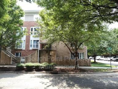 Main picture of 3628 Card St