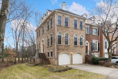 Main picture of 2171 Wolftrap Ct