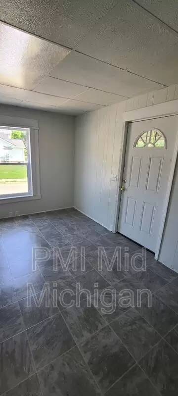 Main picture of 1140 Avenue B