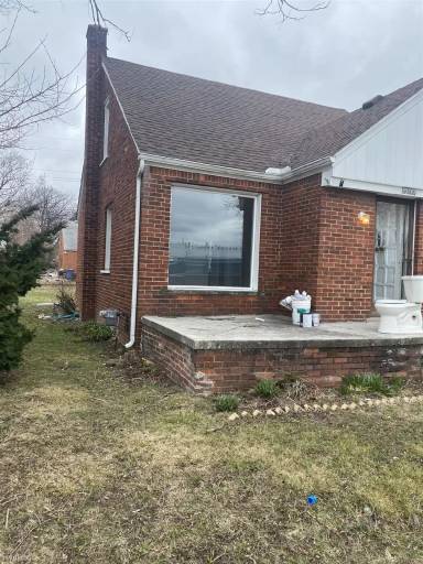 Main picture of 20787 Albany Ave