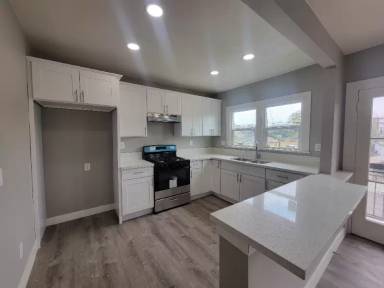 Main picture of 3071 Harrington Ave