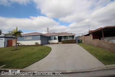 Main picture of 16709 E Queenside Dr