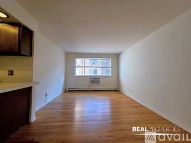 Main picture of 530 W Aldine Ave