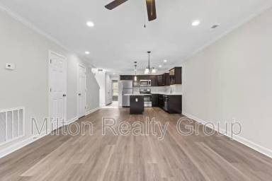 Main picture of 124 Laura Ln