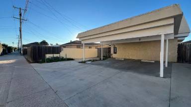 Main picture of 717 E Boone St