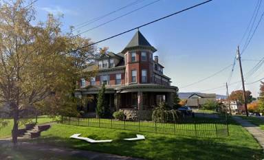 Main picture of 639 Market St