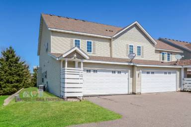 Main picture of 5948 Oakgreen Ave N