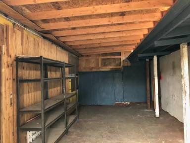 Main picture of 158 Gardiner Ave