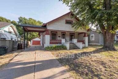 Main picture of 4000 E Central Ave