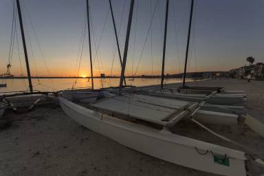 Main picture of 3850 Haines St