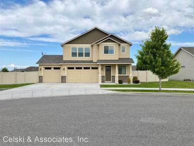 Main picture of 3044 S Fillmore Pl