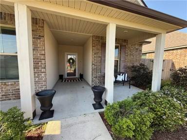 Main picture of 289 Grand Isle Ct