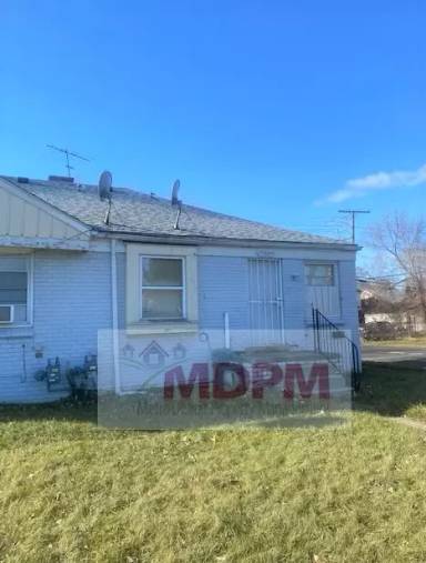 Main picture of 17245 Hoover St