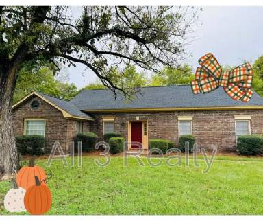 Main picture of 2233 E Aberdeen Dr