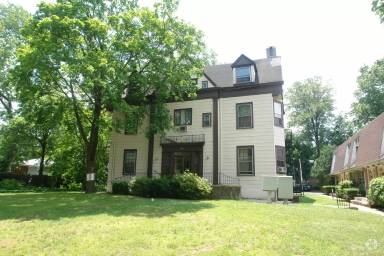 Main picture of 190 W Milton Ave