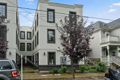 Main picture of 1106 SE Lincoln St