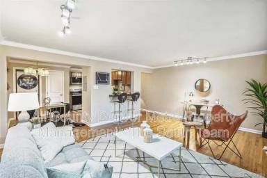 Main picture of 10 N Ogden St