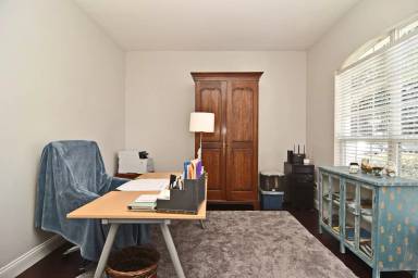 Main picture of 6173 Hedgesparrows Ln